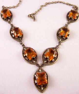UNS18 Mexican silver metal/topaz glass necklace